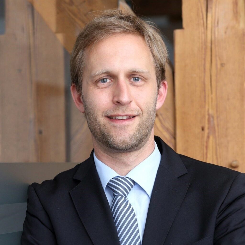 Herr Prof. Dr. Björn, Eskofier Heisenberg-Professor für Computer Science (FAU)_ _ - ProCarement Foto von Herr Prof. Dr. Björn, Eskofier Heisenberg-Professor für Computer Science (FAU).