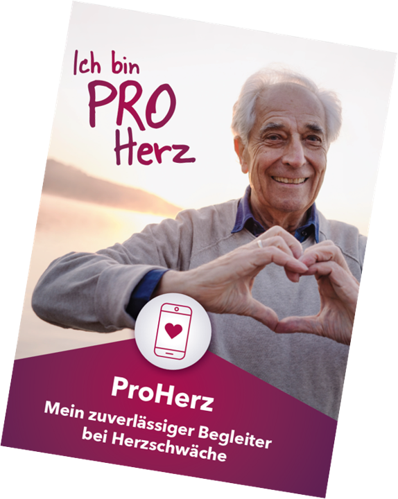 Informationsmaterial zur DiGA ProHerz - ProCarement Auf dem Informationsmaterial zur DiGA ProHerz ist ein älterer Mann zu sehen, der mit seinen Händen ein Herz formt. Neben ihm befindet sich der Slogan "Ich bin PRO Herz". Im unteren Bereich des Flyers ist zu lesen: "ProHerz – Mein verlässlicher Begleiter bei Herzschwäche."